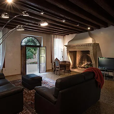 Bed & Breakfast Curti 4*