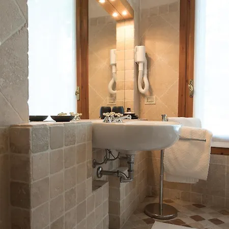 ベッド・アンド・ブレックファスト Curti 4*