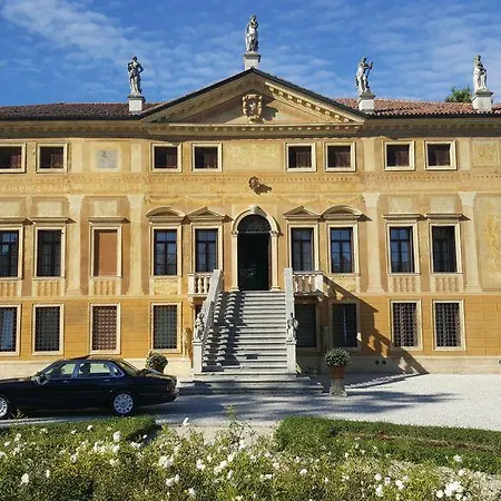 Bed & Breakfast Curti