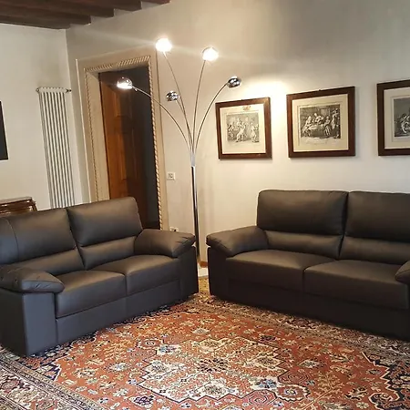 Curti Bed & Breakfast