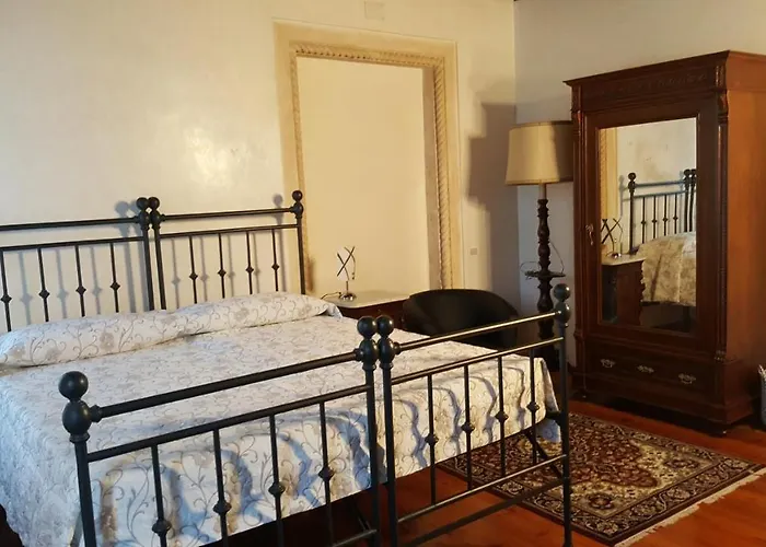 Curti Bed & Breakfast 4*