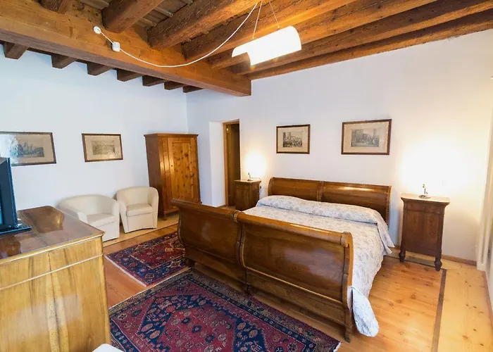 Curti Bed & Breakfast