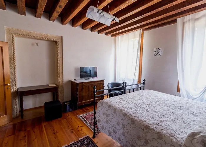 Bed & Breakfast Curti 4*